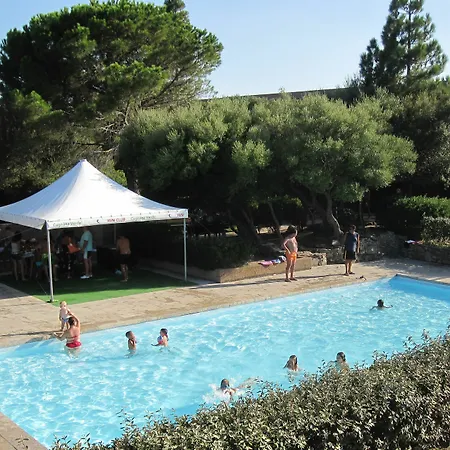 Centro Vacanze Cugnana Hotel